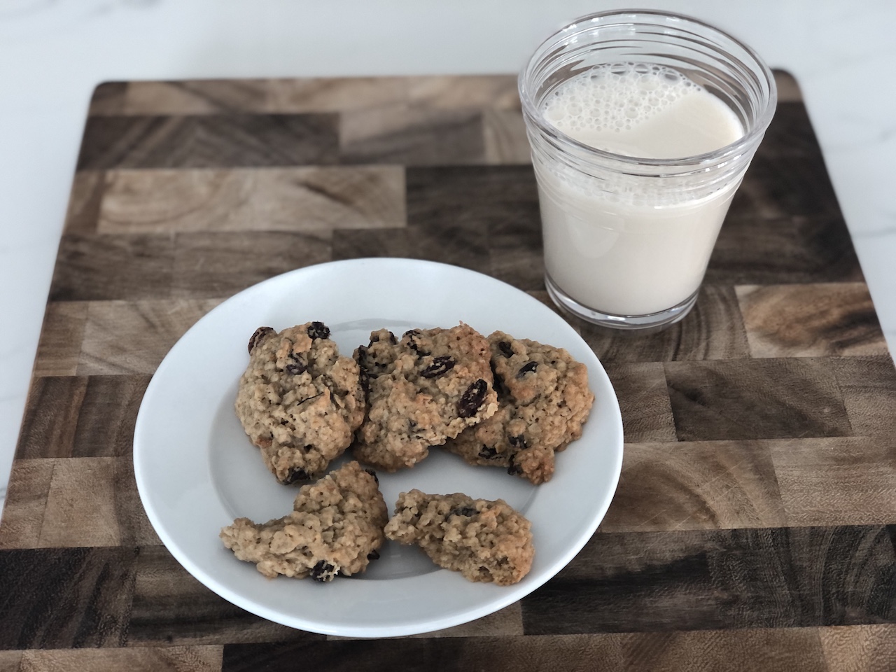 Oatmeal Raisin Cookies